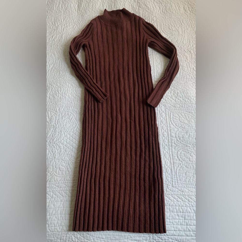 ✨Sezane 100% Merino wool Dress in caramel brown size XS